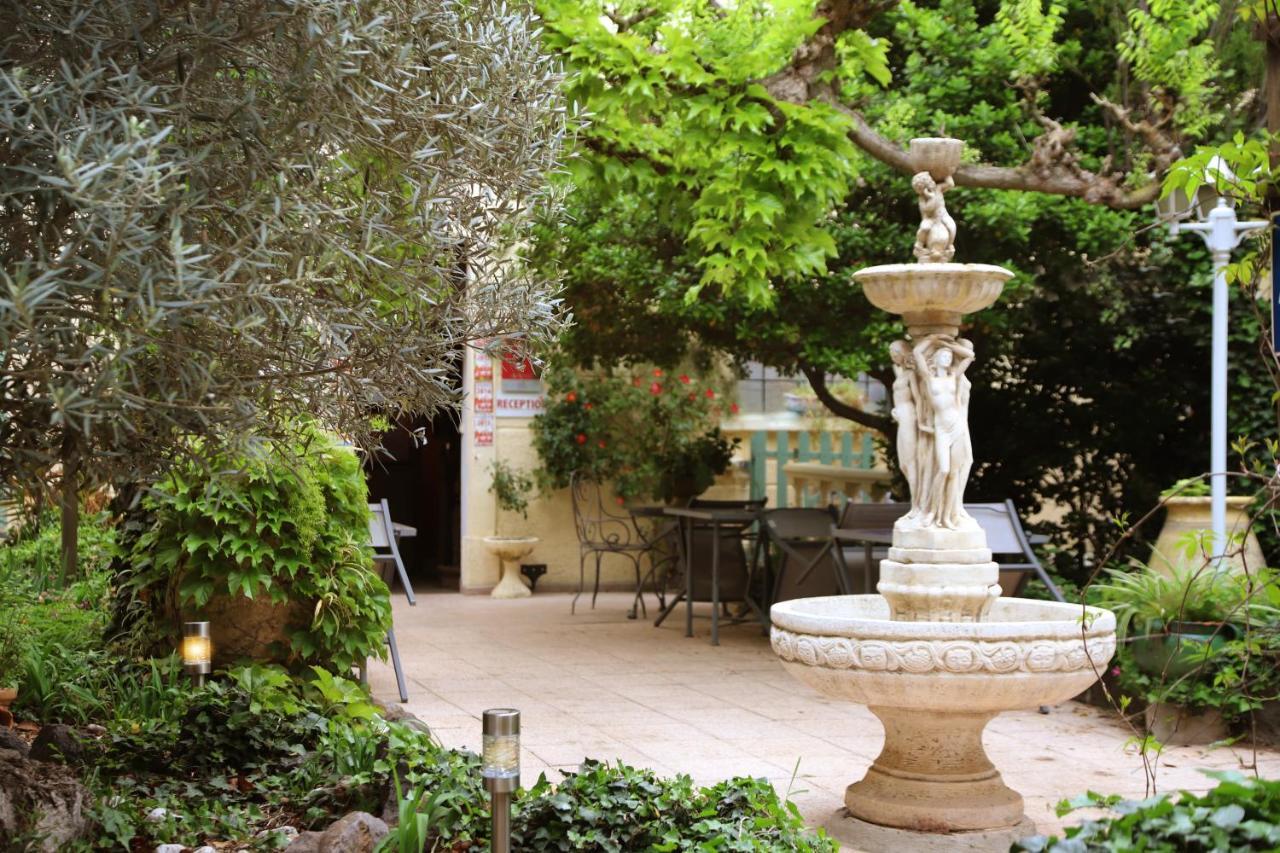 Les Jardins Du Patriarche 2*