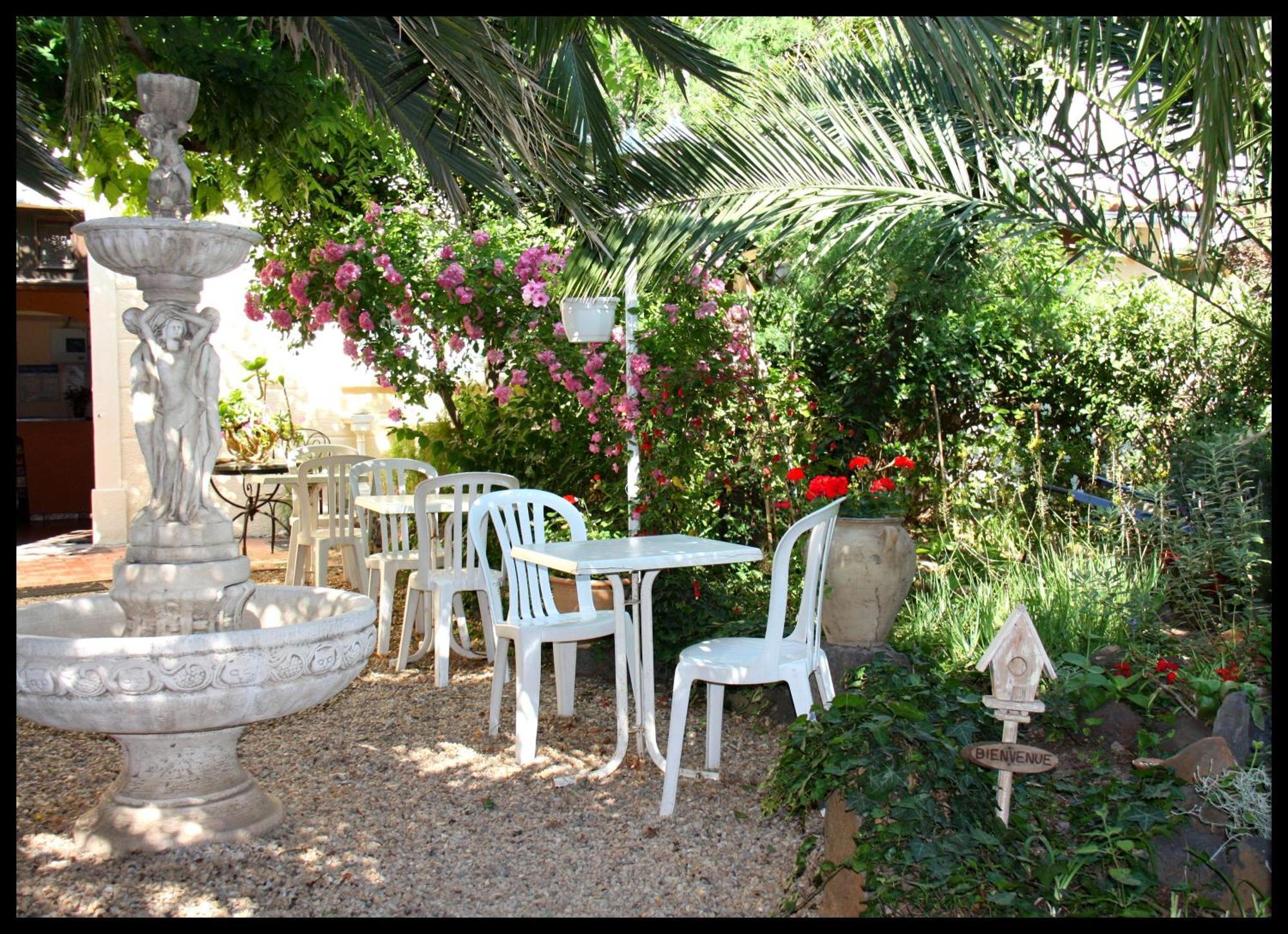 Les Jardins Du Patriarche Hotel